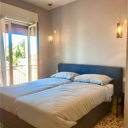 Casa Monir
