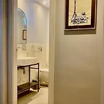 Casa Monir *