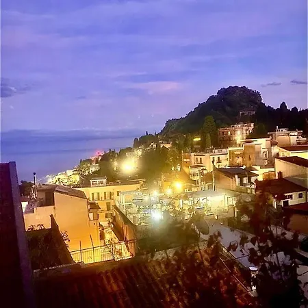 Casa Monir *